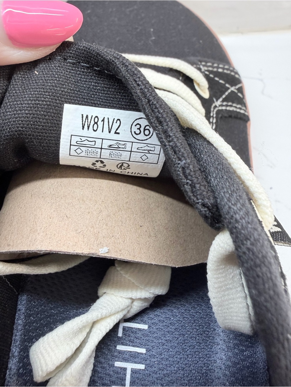 WHITIN W81 V2 Black Gum Barefoot Minimalist Canvas Sneakers EU 36 NWOB - Picture 8 of 8